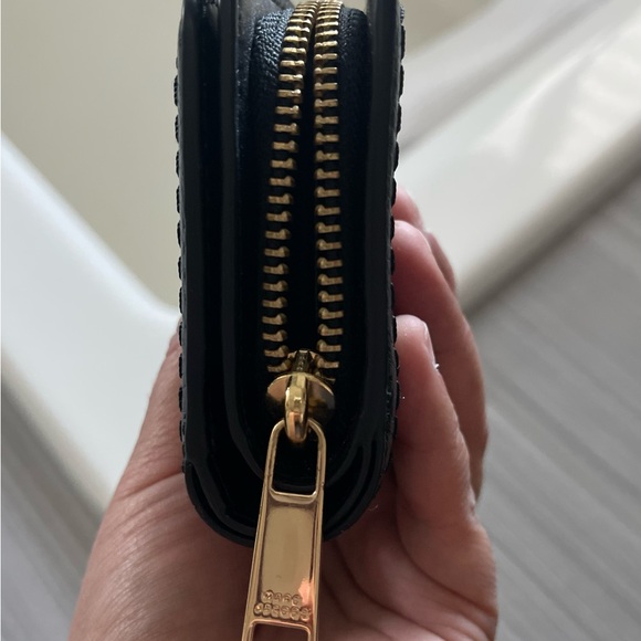 Marc Jacobs Topstitched Compact Zip Wallet - Picture 9 of 12